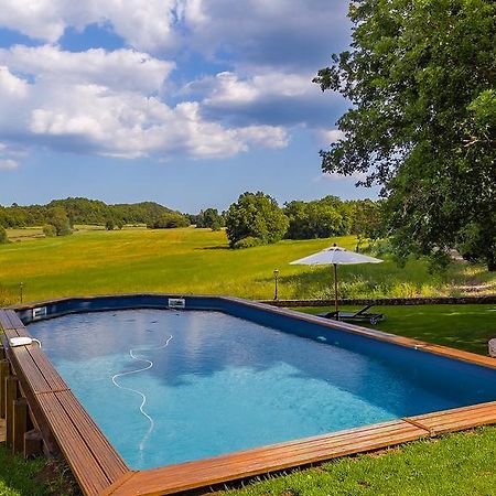 Bed and Breakfast La Tour D'Enguernes Montmeyan Exterior foto