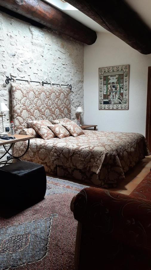 Bed and Breakfast La Tour D'Enguernes Montmeyan Exterior foto
