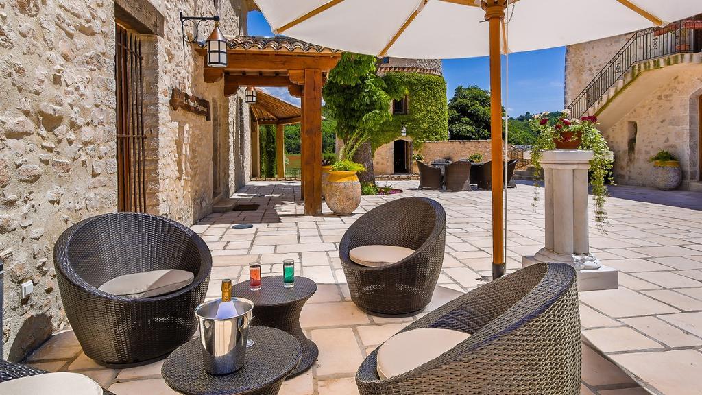 Bed and Breakfast La Tour D'Enguernes Montmeyan Exterior foto